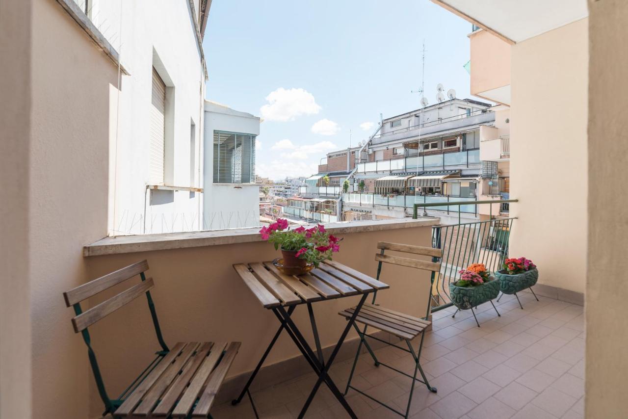 San Giovanni Apartment With Balcony 로마 외부 사진