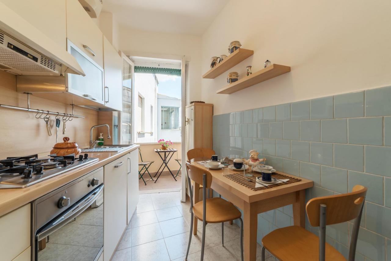 San Giovanni Apartment With Balcony 로마 외부 사진