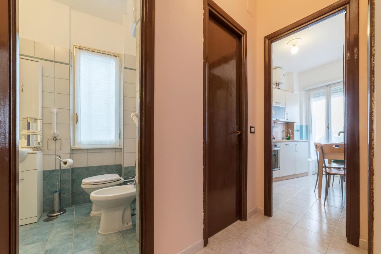 San Giovanni Apartment With Balcony 로마 외부 사진