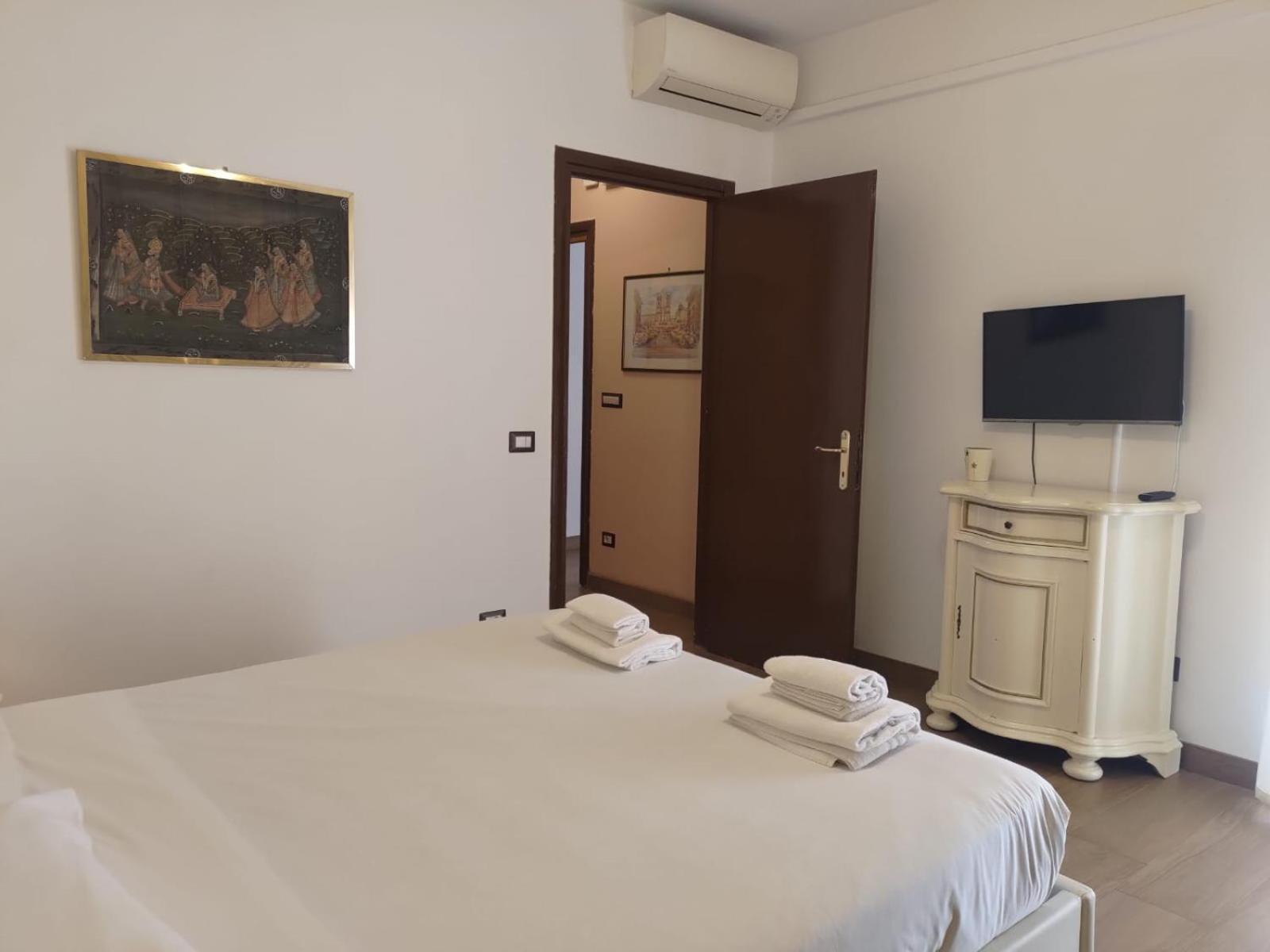 San Giovanni Apartment With Balcony 로마 외부 사진